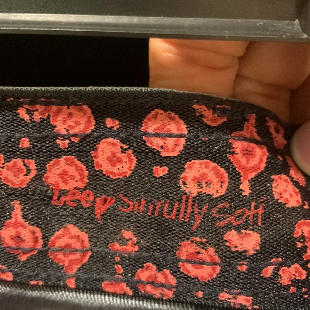 NWOT Lee sinuous soft size 14 medium tummy control waist denim shorts. - Picture 4 of 12